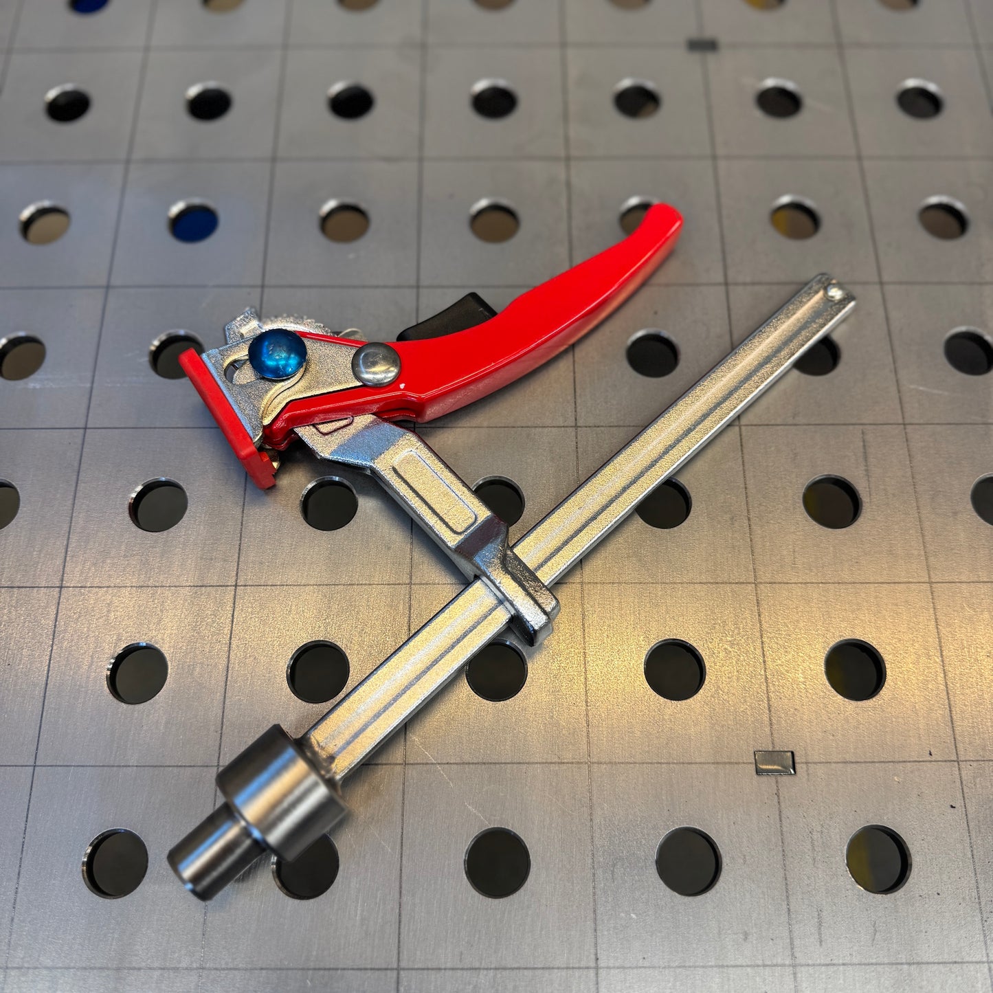 Fastening Clamp with a Lever 80x250 Ø16