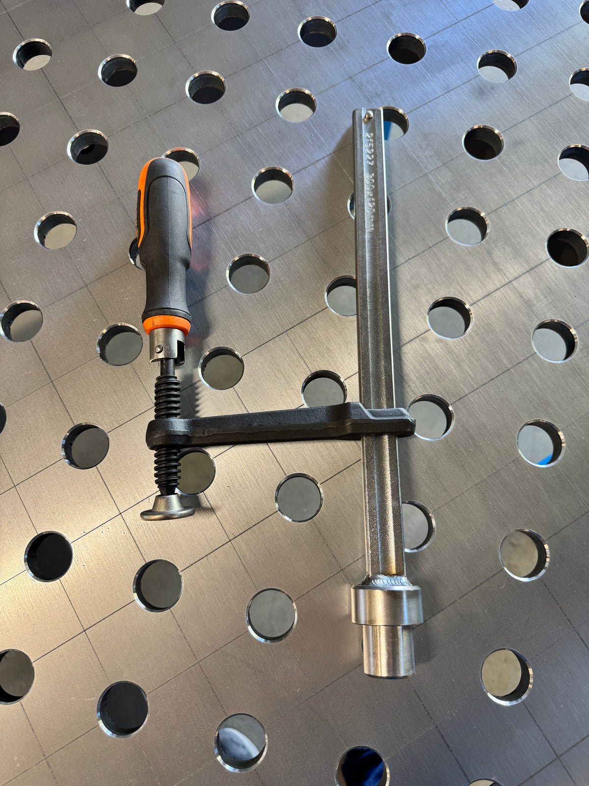 Fastening Clamp 80x300 Ø28