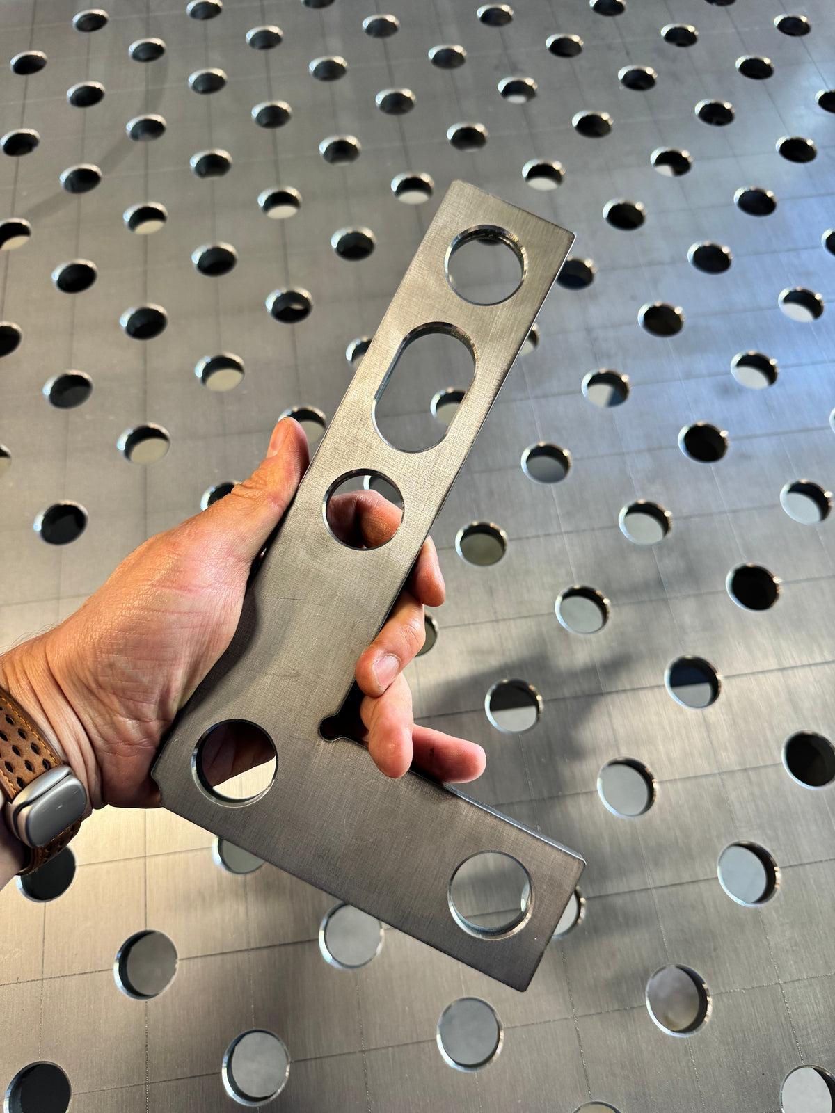 Équerre plate 150x250 mm Ø28 10 mm