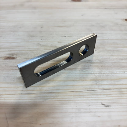 Pysäytin 100x30 6 mm