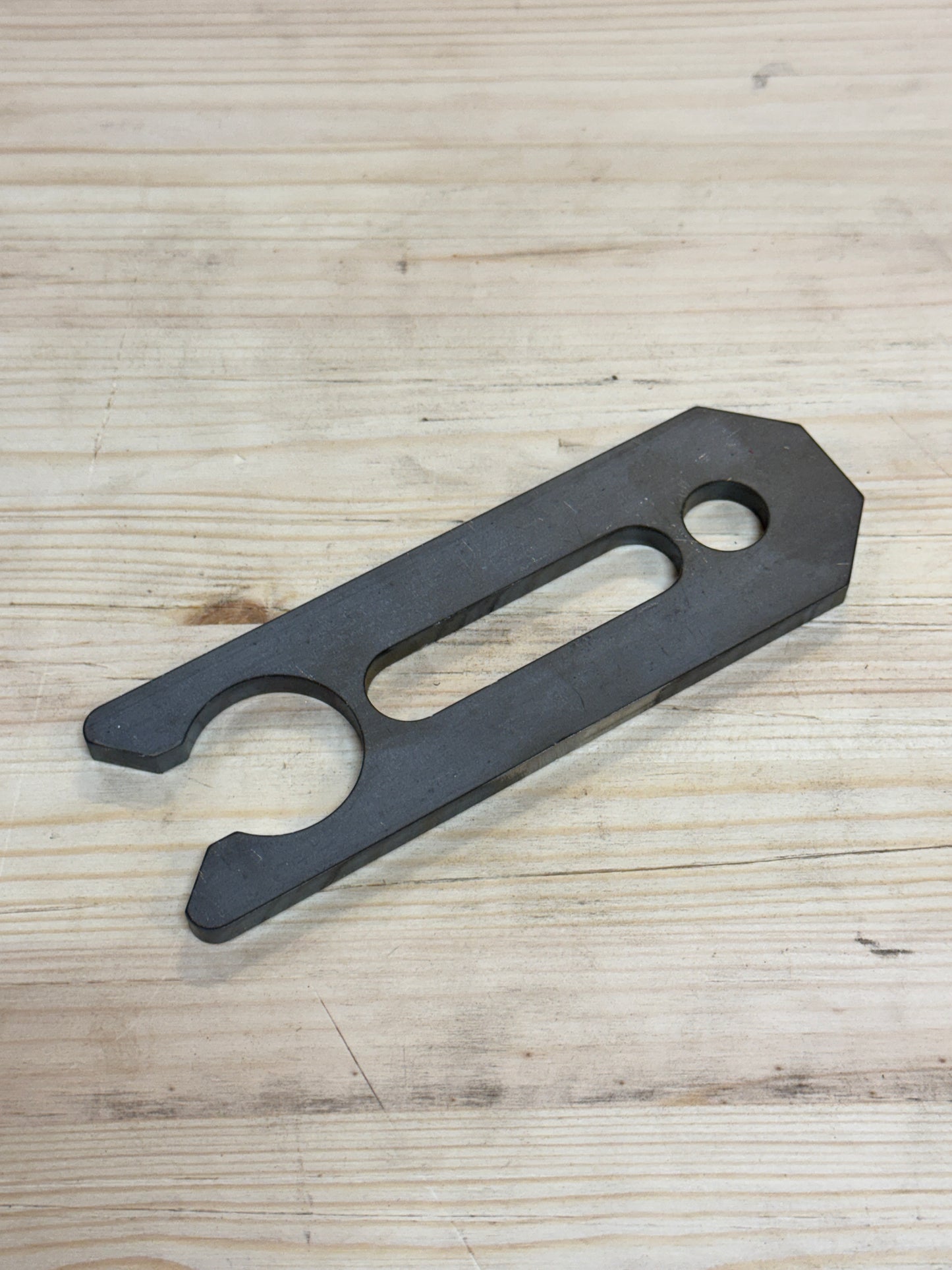 Pysäytin  150x50 6 mm