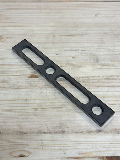 Pysäytin 200x30 6 mm
